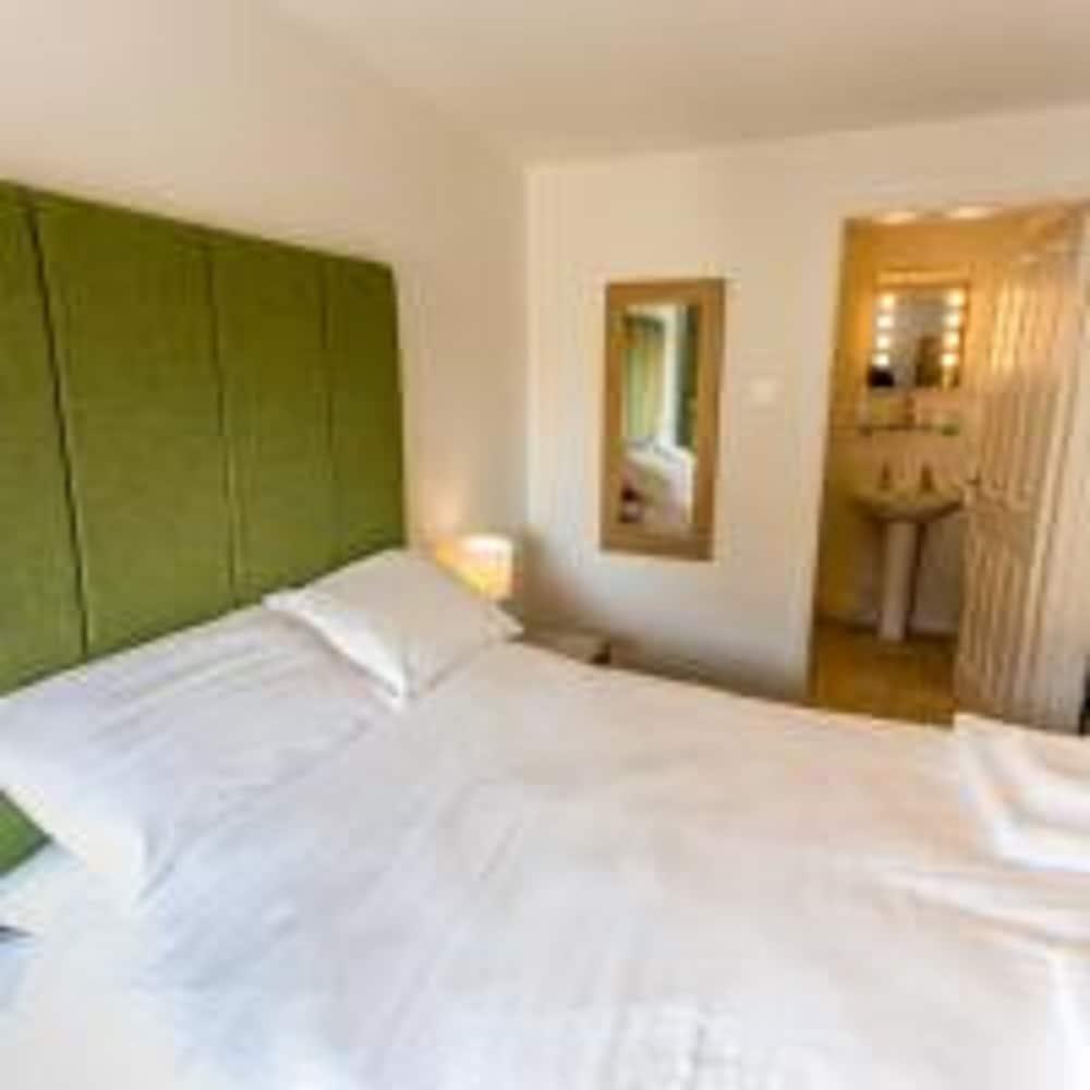 The Douglas 3* Hartlepool