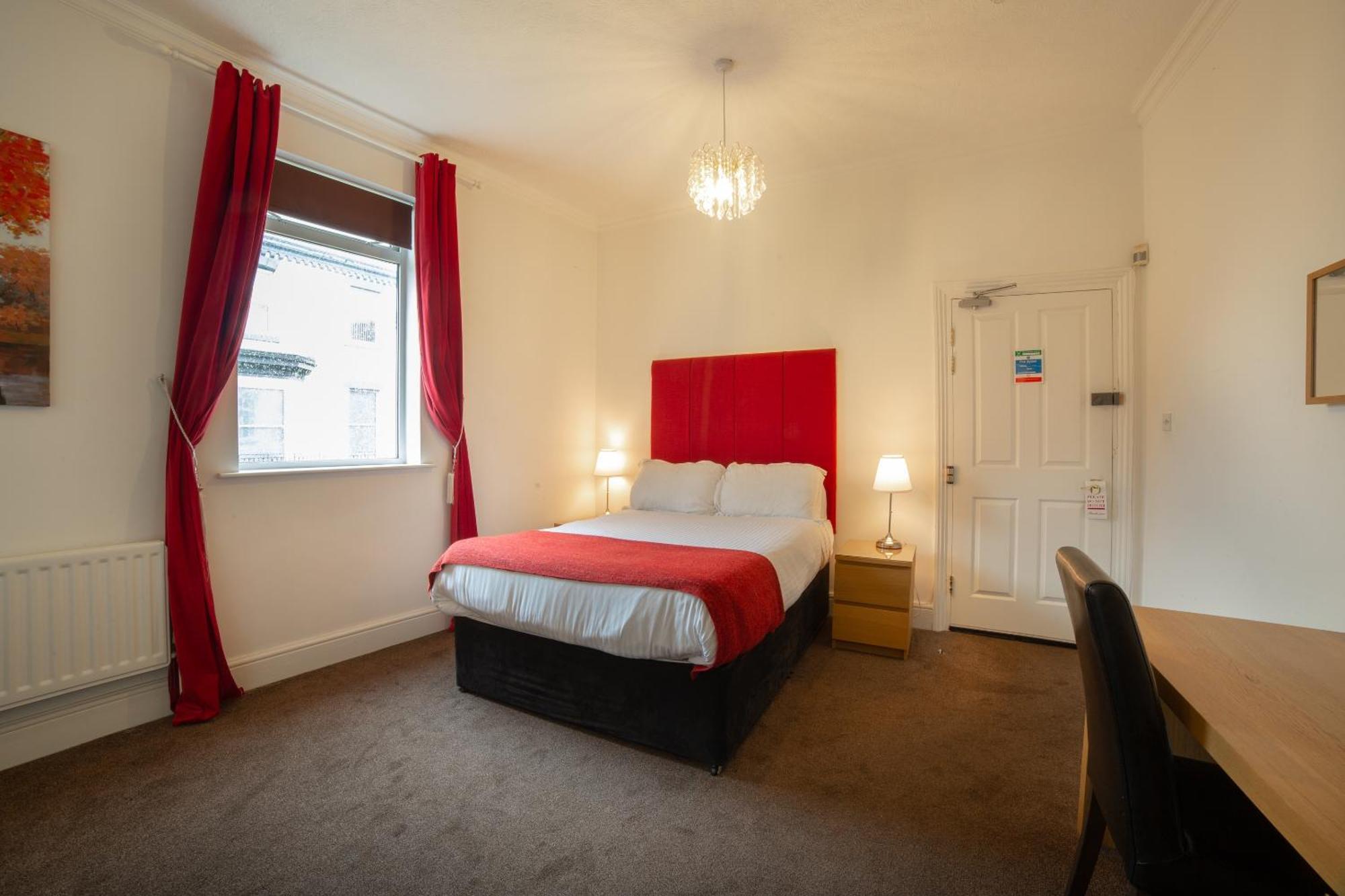 Hotel The Douglas 3*