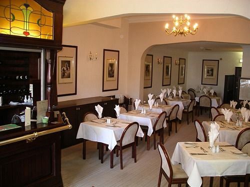 The Douglas Hotel 3*